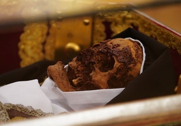 El obispo cree que «no es un acierto» mostrar el cuerpo de Santa Teresa porque «puede alentar el morbo»