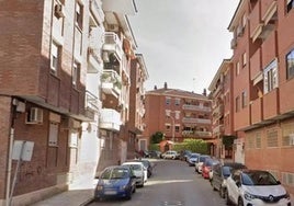 Muere un niño de dos años olvidado por su padre de acogida en el interior de un coche en Linares