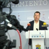 El concejal Francis Aguilar, durante su comparecencia para informar del aparcamiento de Plaza Nueva