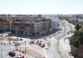 El nuevo aspecto de la Ronda del Marrubial con la calzada de cuatro carriles, en imágenes