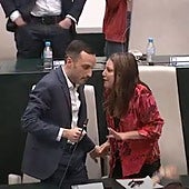 Un edil del PSOE denuncia un comentario homófobo de Andrea Levy: «Me dijo que hiciera mi intervención desde una sauna»