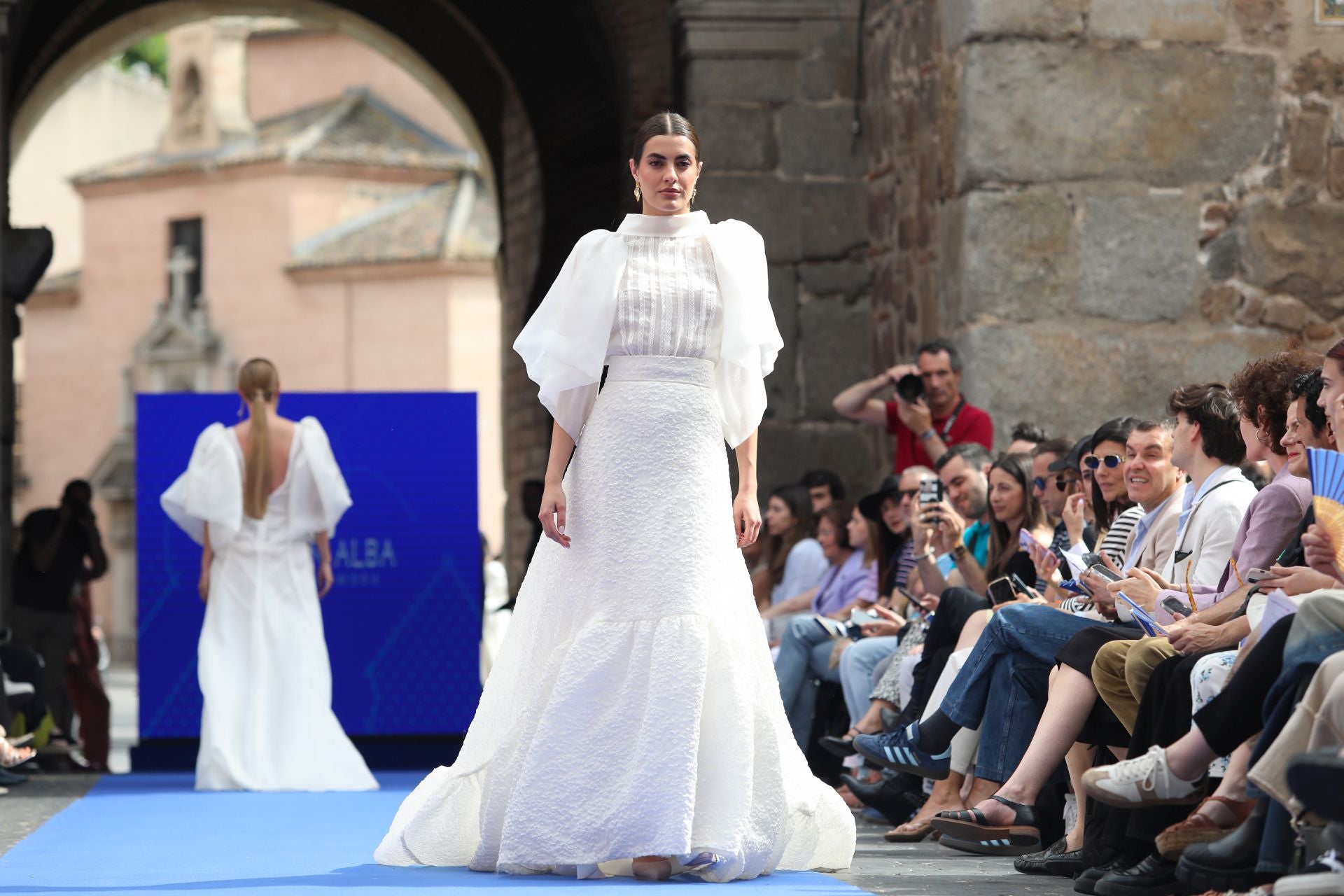 &#039;Castilla-La Mancha es Moda&#039;, broche de oro en la Puerta de Bisagra de Toledo