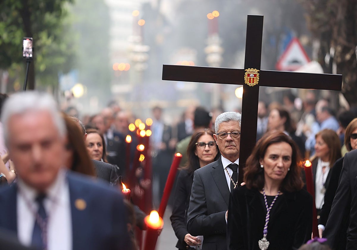 Hermanos de la Quinta Angustia, en el vía crucis de Nuestro Padre Jesús en su Soberano Poder, el MIércoles de Pasión
