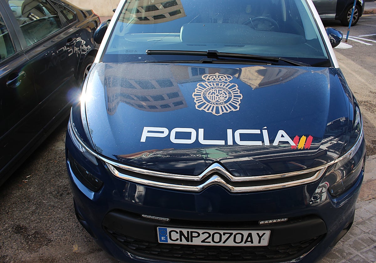 Imagen de archivo de un coche patrulla de la Policía Nacional