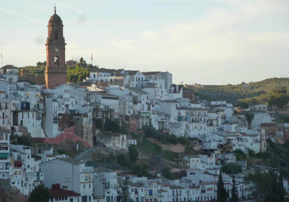 La Giralda roja de Montoro
