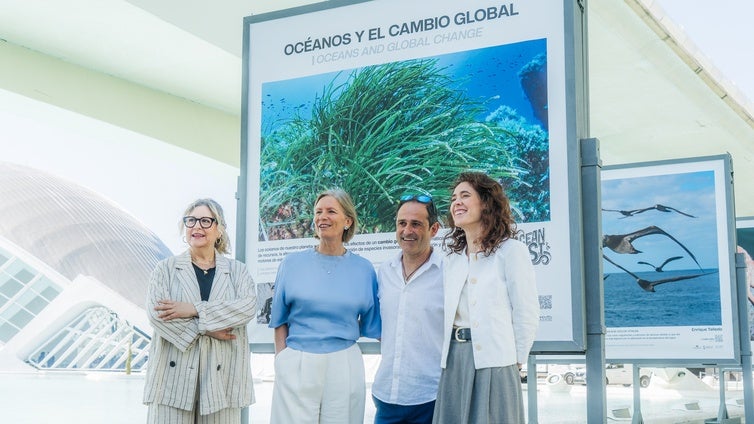 El Oceanogràfic visibiliza el impacto humano en los océanos en una exposición fotográfica en la Ciudad de las Artes y las Ciencias