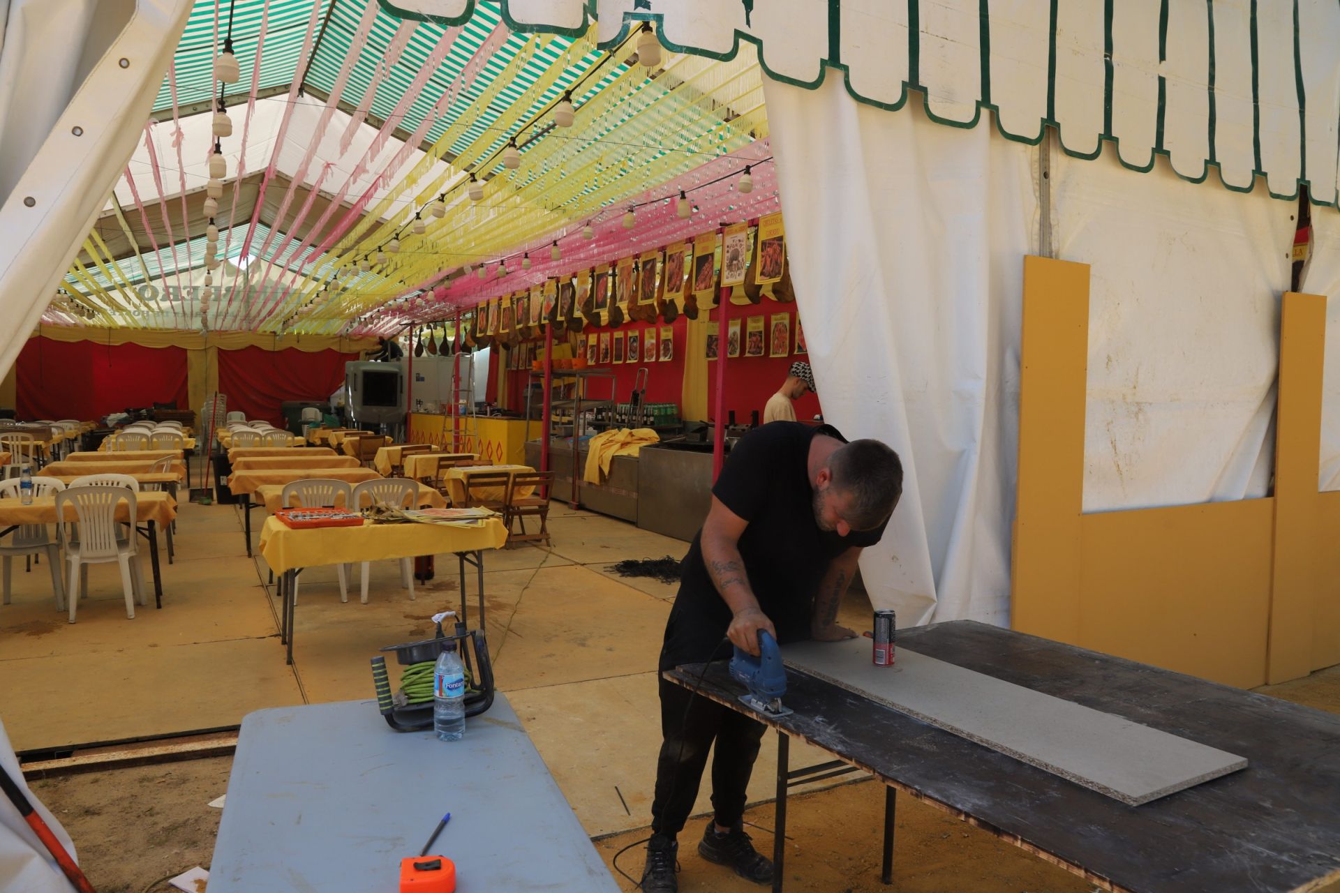 Los últimos preparativos de la Feria de Córdoba 2025, en imágenes