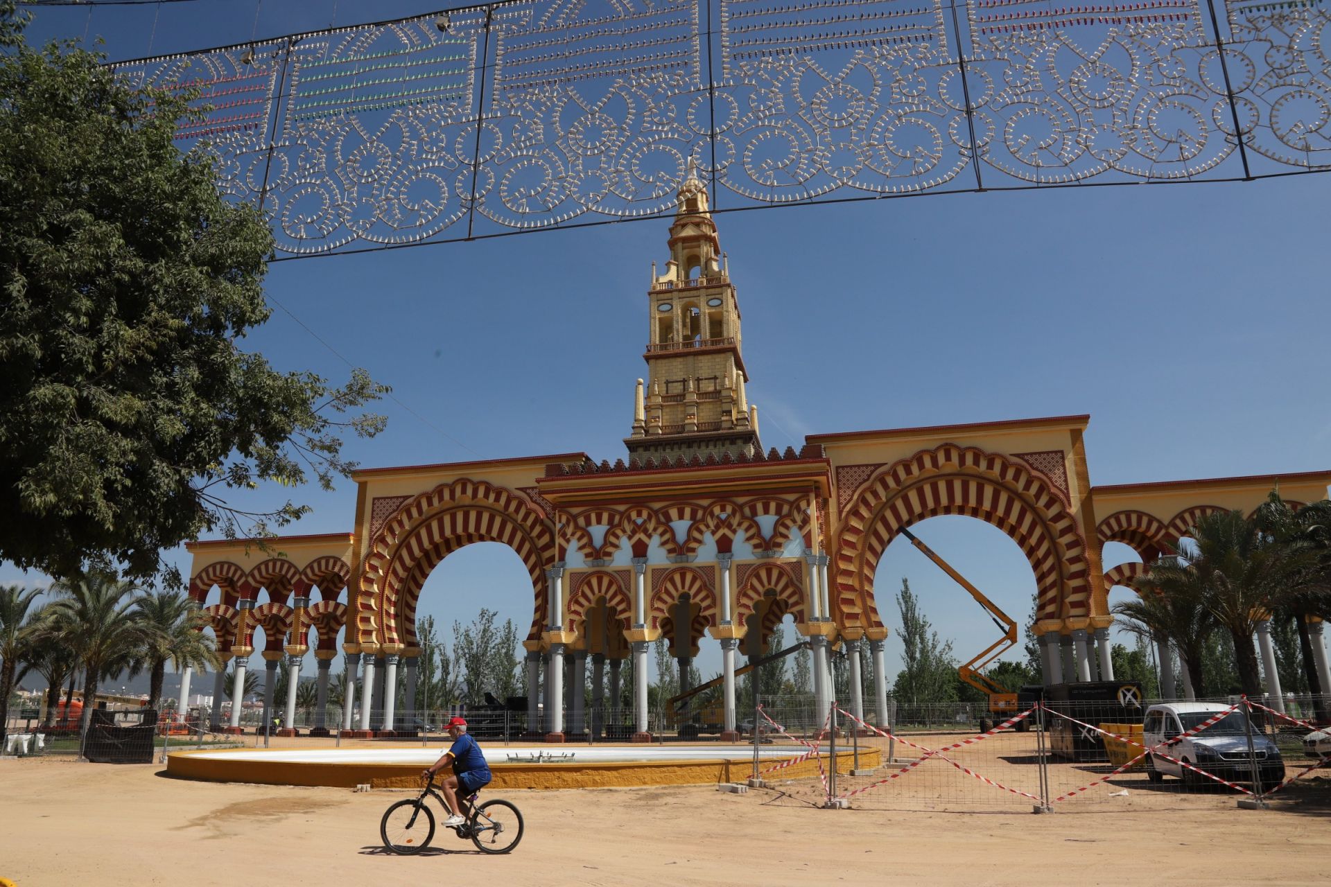 Los últimos preparativos de la Feria de Córdoba 2025, en imágenes