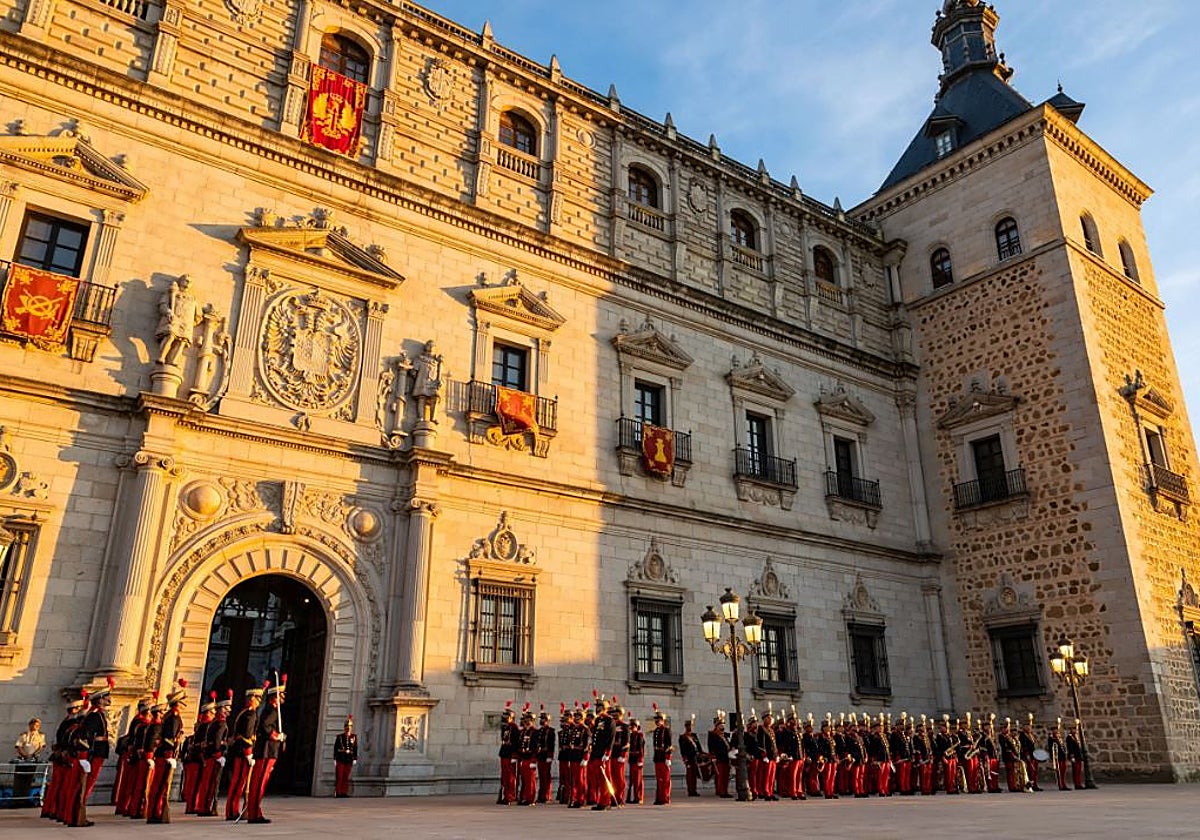 el-alc-zar-de-toledo-acoge-este-s-bado-un-acto-de-relevo-de-la-guardia