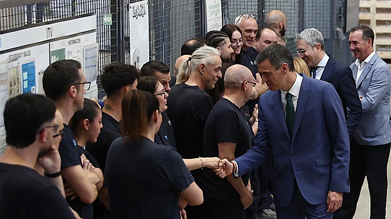 El presidente, Pedro Sánchez, ha visitado la empresa ITV Ice Makers este jueves, en Ribarroja de Turia