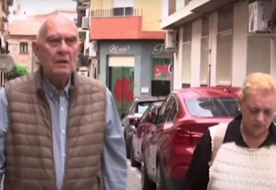 El juez mantiene la acusación de homicidio imprudente del padre del niño fallecido en Linares y ordena nuevas diligencias