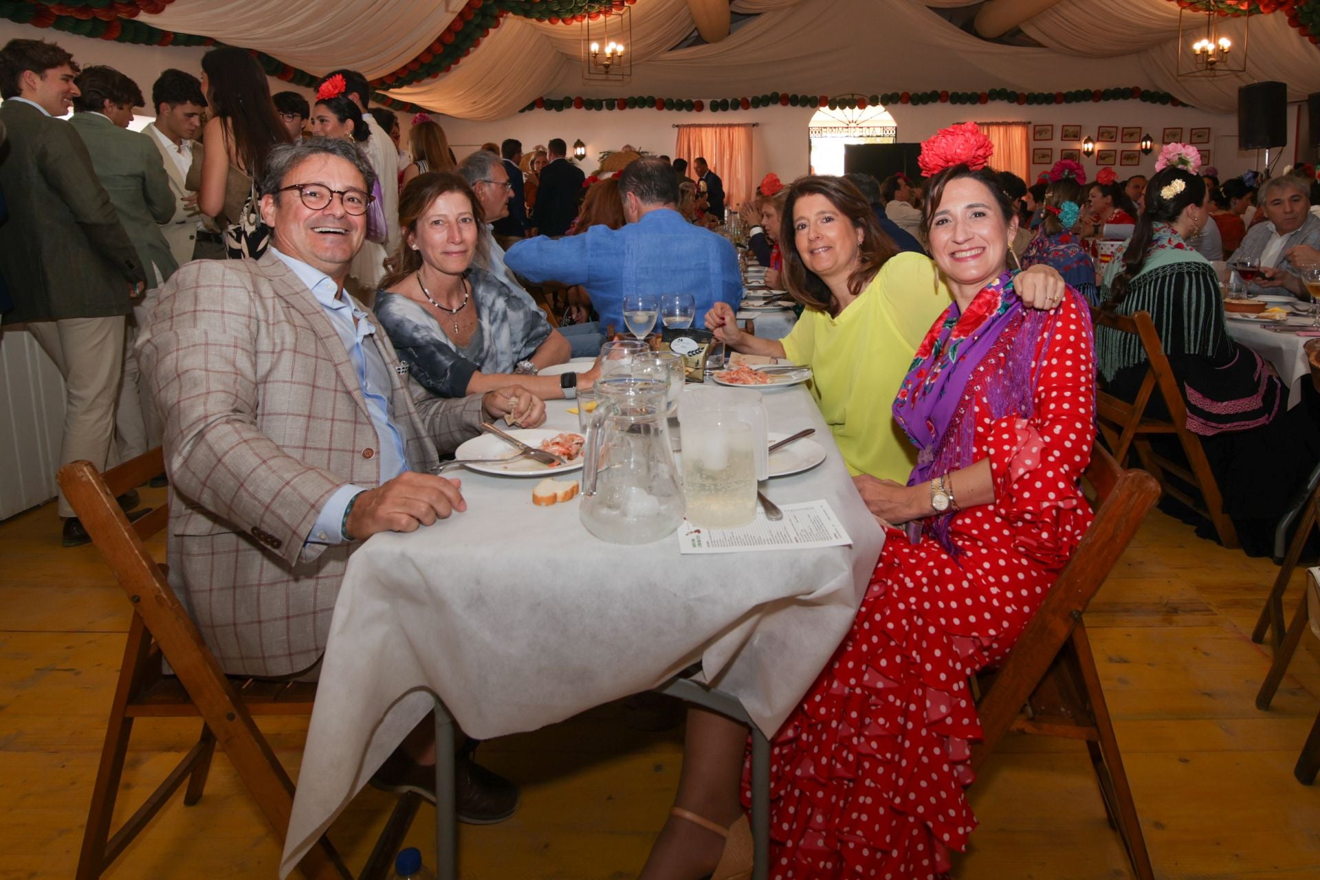 El ambiente en las casetas del sábado de Feria en Córdoba, en imágenes
