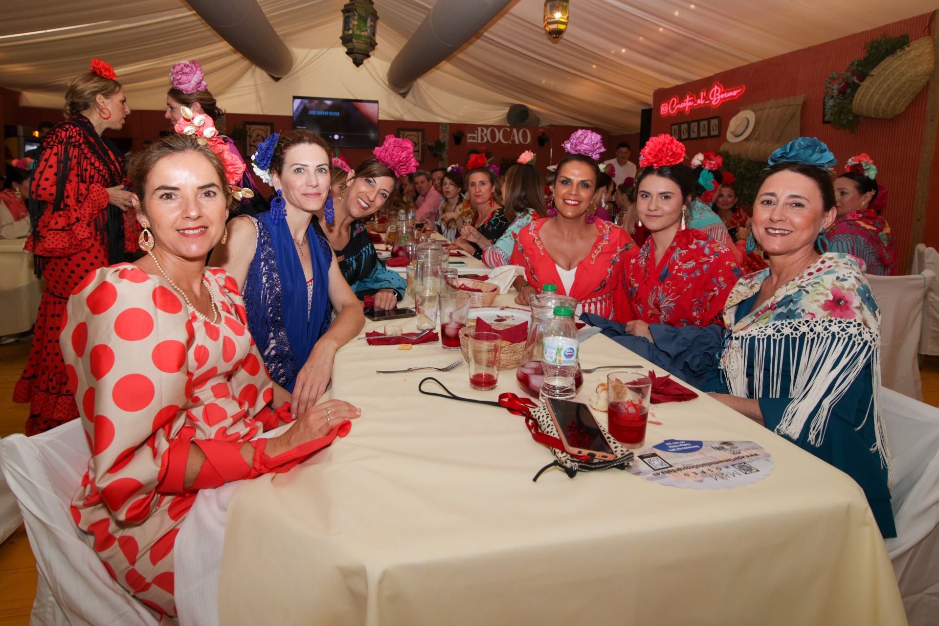 Las mejores imágenes del gran ambiente en las casetas de la Feria de Córdoba este sábado