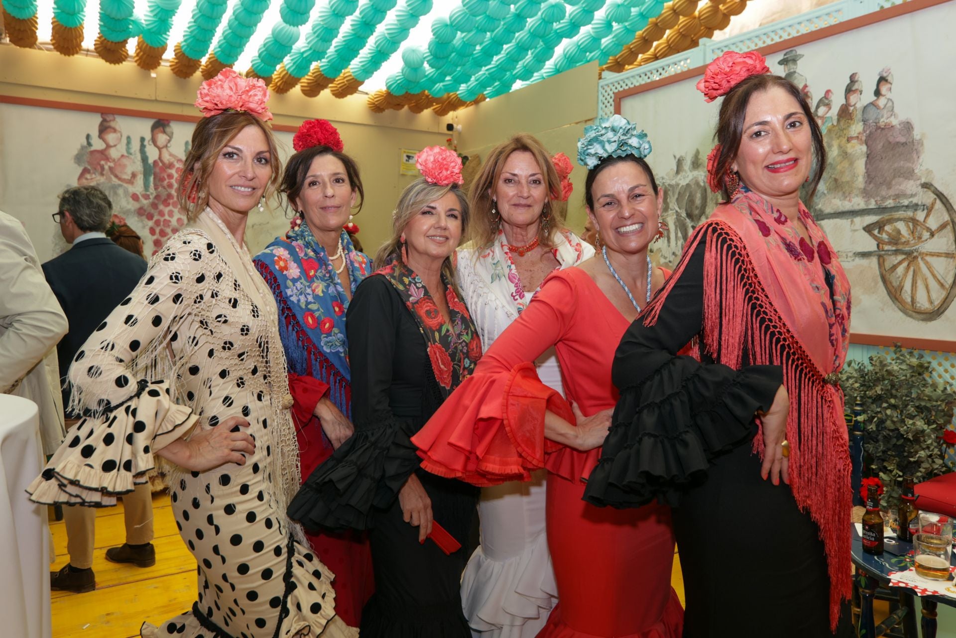 Las mejores imágenes del gran ambiente en las casetas de la Feria de Córdoba este sábado