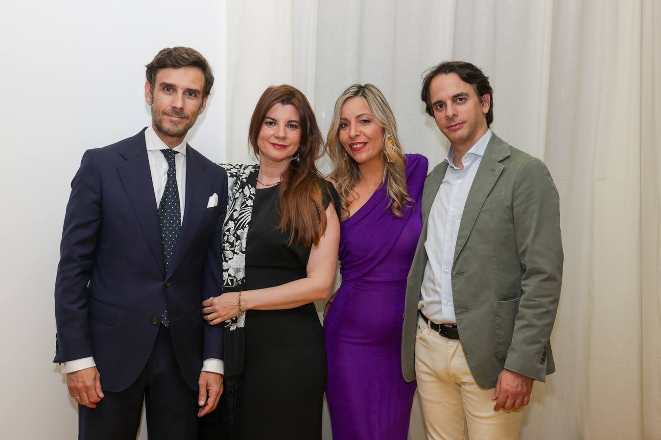 El espectacular ambiente en la primera noche de la Feria de Córdoba 2025, en imágenes