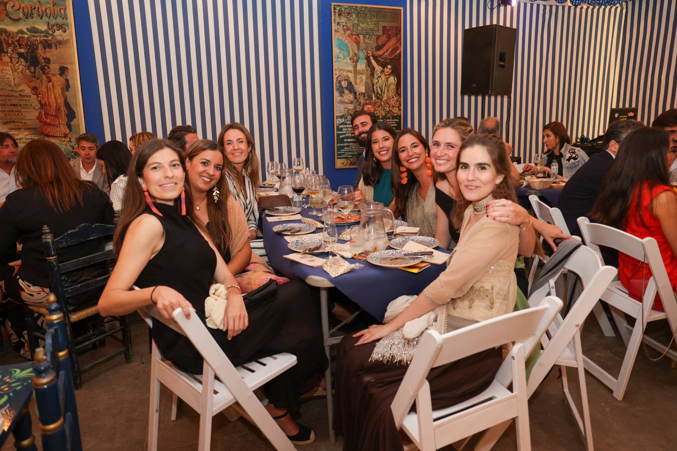 El espectacular ambiente en la primera noche de la Feria de Córdoba 2025, en imágenes