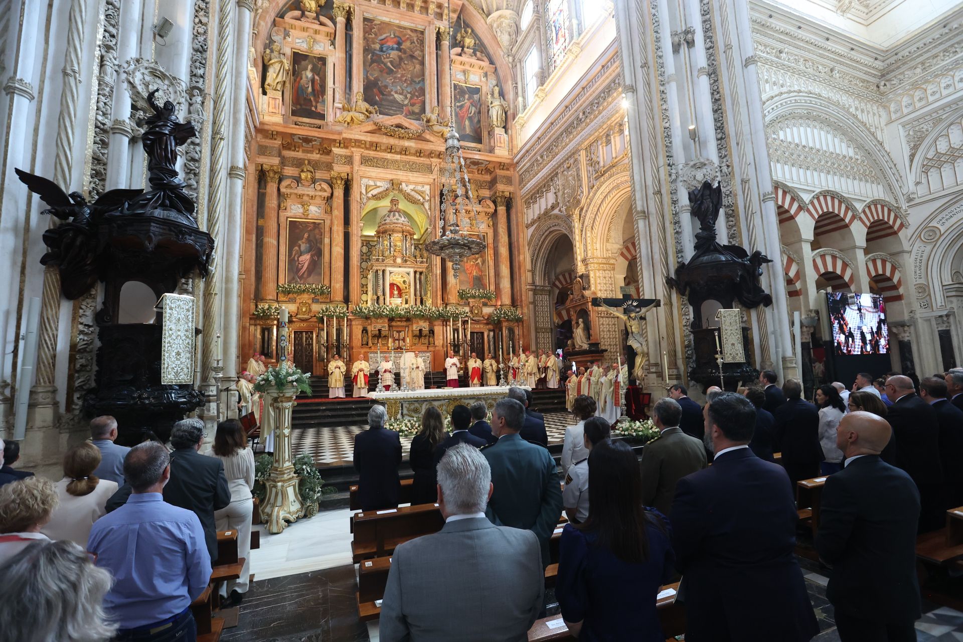 La toma de posesión de Jesús Fernández como nuevo obispo de Córdoba, en imágenes