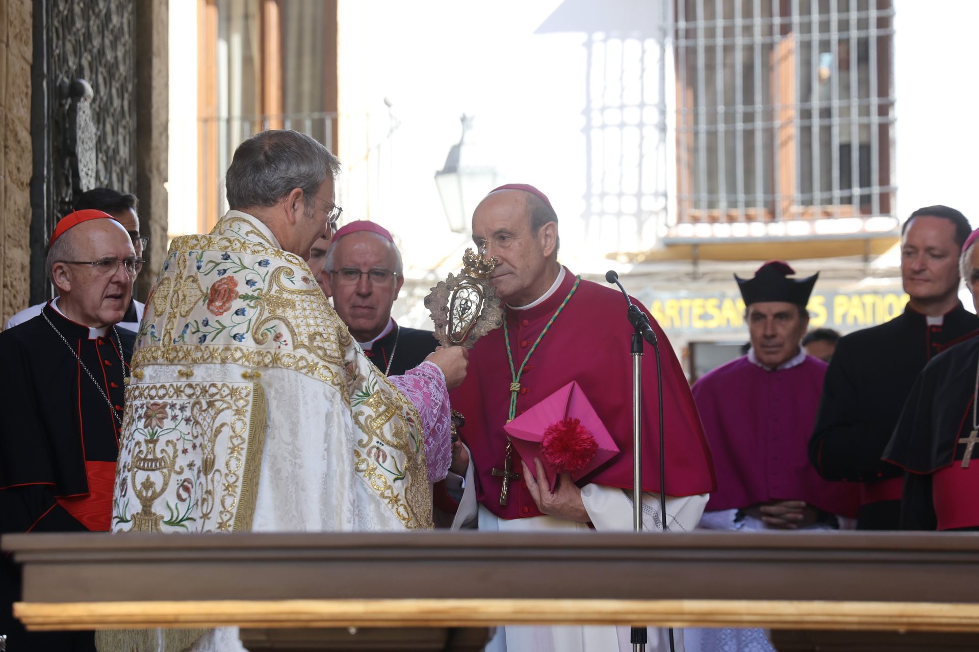 La toma de posesión de Jesús Fernández como nuevo obispo de Córdoba, en imágenes