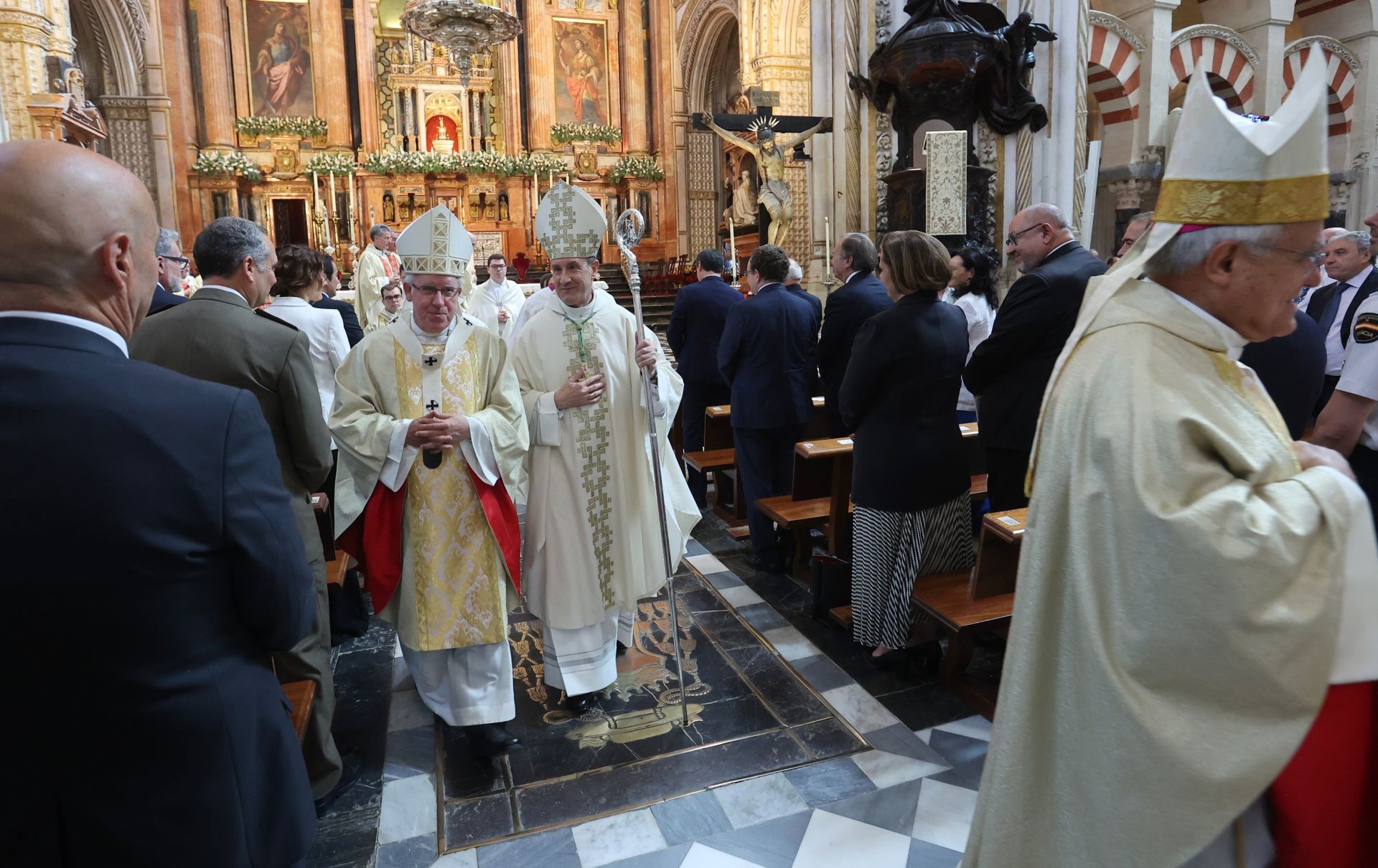 La toma de posesión de Jesús Fernández como nuevo obispo de Córdoba, en imágenes