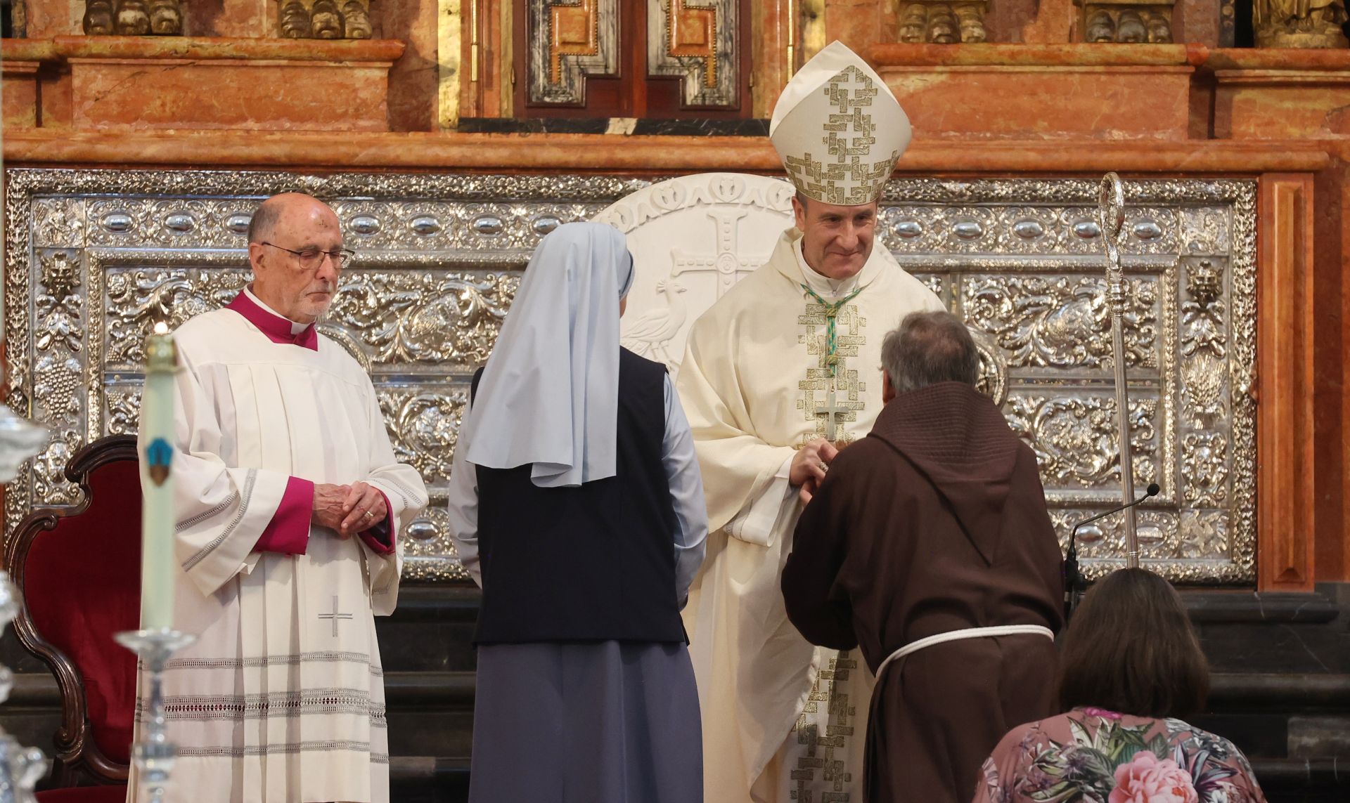La toma de posesión de Jesús Fernández como nuevo obispo de Córdoba, en imágenes