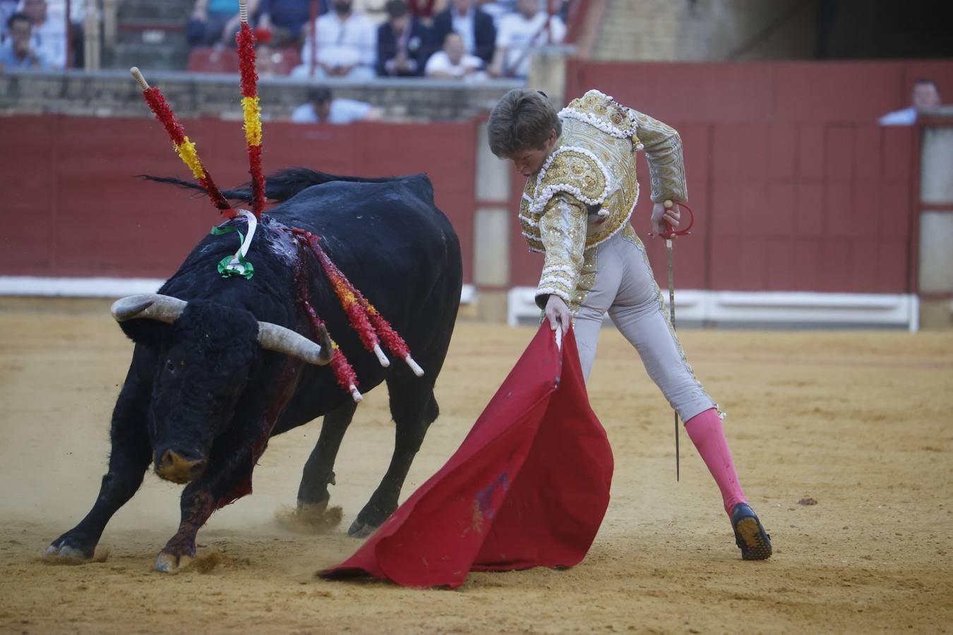 La corrida de Perera, De Justo y Jiménez en Córdoba, en imágenes