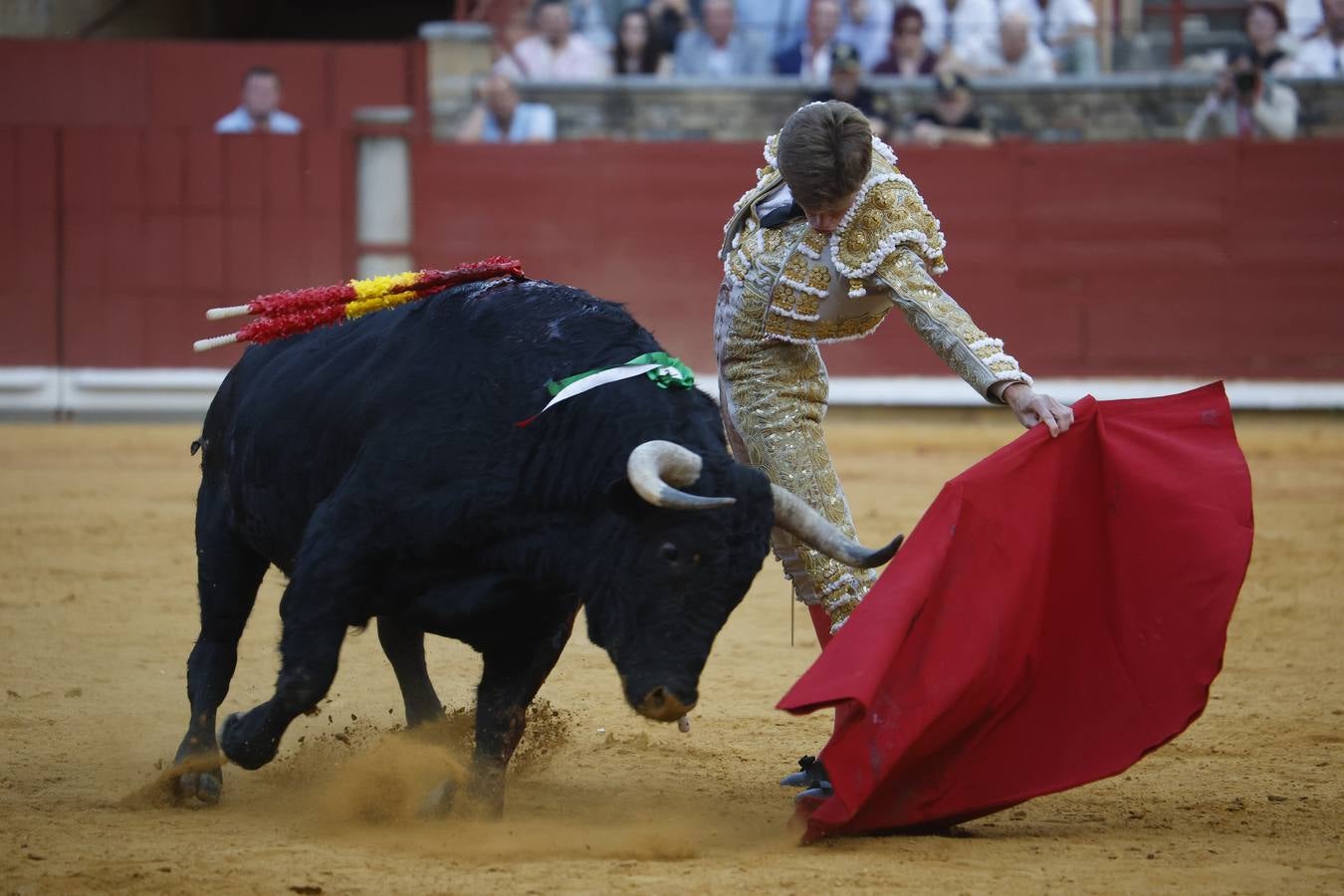 La corrida de Perera, De Justo y Jiménez en Córdoba, en imágenes