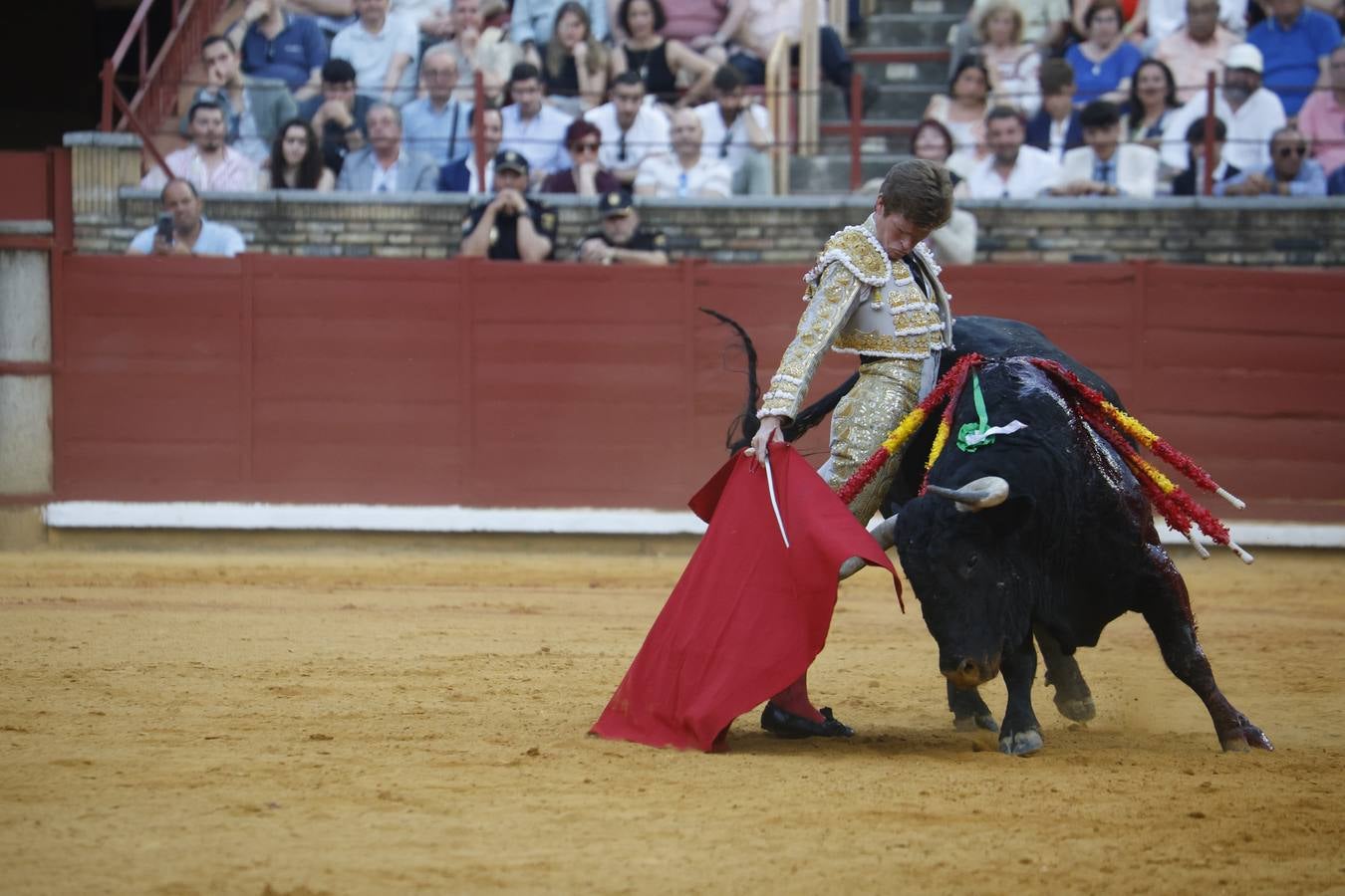 La corrida de Perera, De Justo y Jiménez en Córdoba, en imágenes