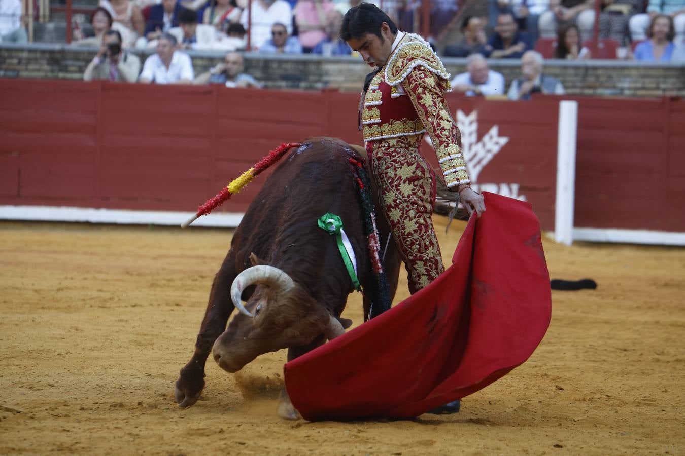 La corrida de Perera, De Justo y Jiménez en Córdoba, en imágenes