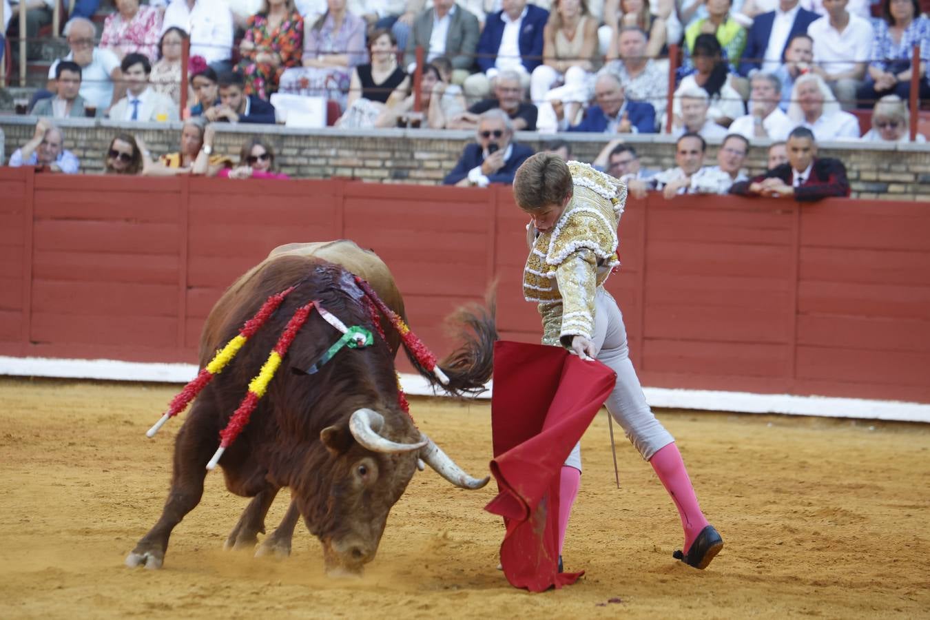 La corrida de Perera, De Justo y Jiménez en Córdoba, en imágenes