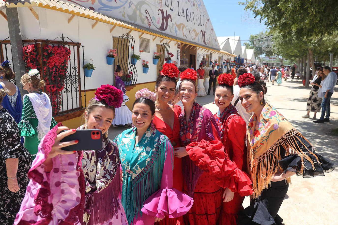 Ambiente de gala en el domingo de Feria de Córdoba, en imágenes