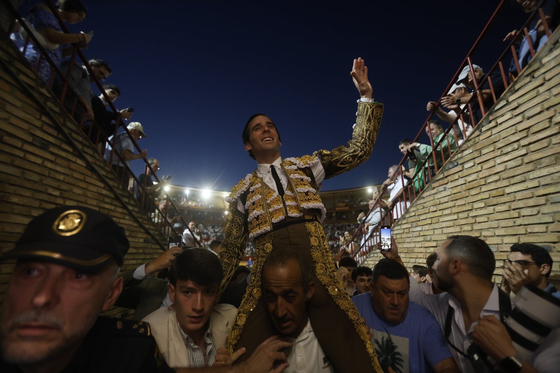 Las mejores imágenes del triunfo de Juan Ortega y Roca Rey en la Feria de Córdoba