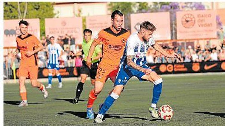 1-1: Buen resultado en Torrent del Talavera en un partido polémico