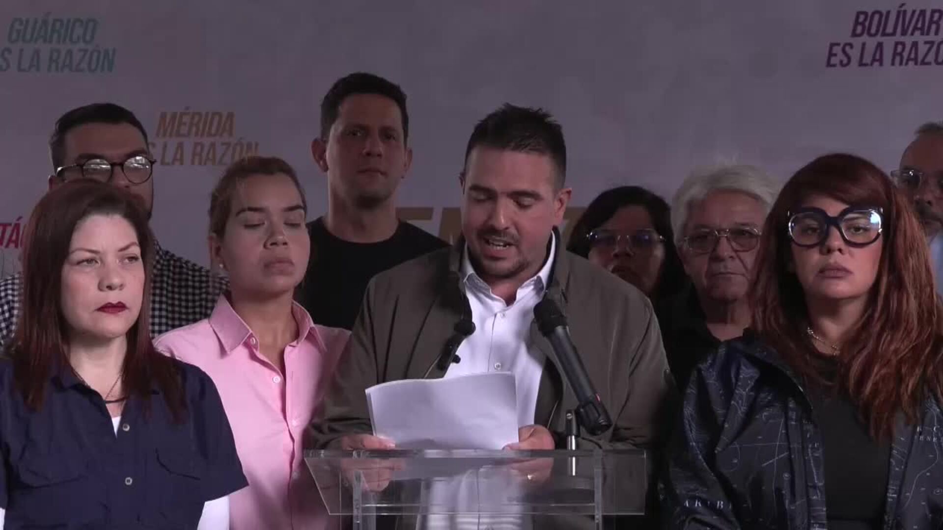 Opositores acusan al antichavismo mayoritario de &quot;regalar espacios de poder&quot; al Gobierno