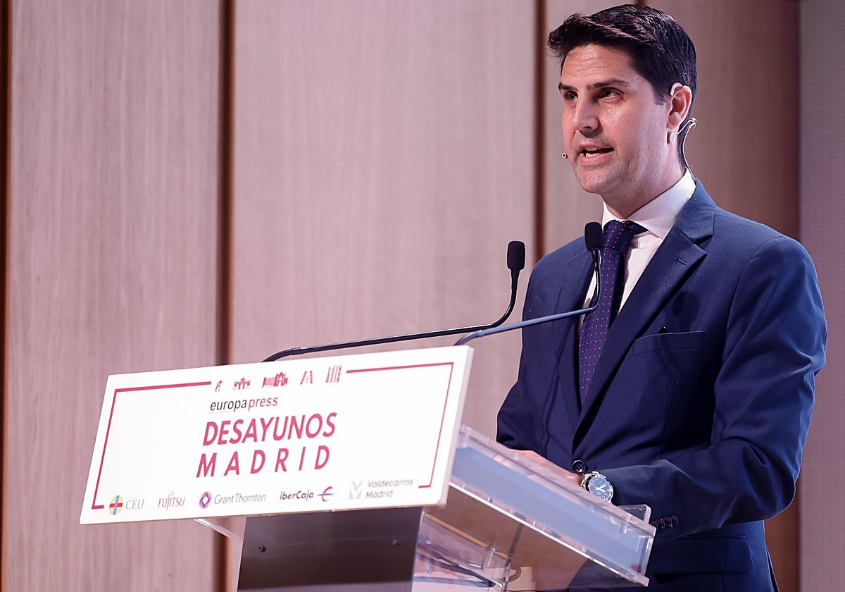 El consejero Emilio Viciana, durante su desayuno informativo