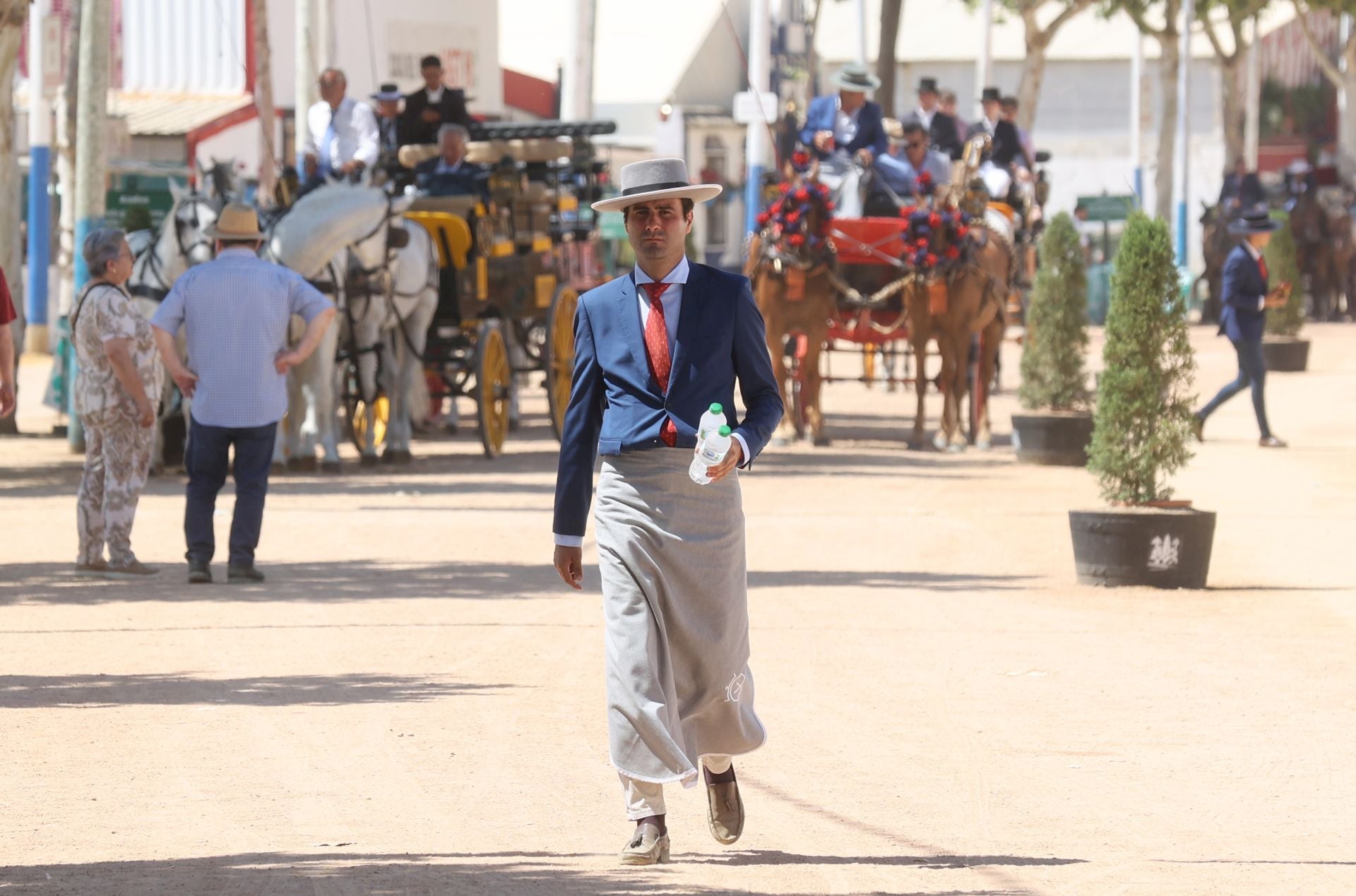 El ambiente del Lunes de Feria de Córdoba, en imágenes
