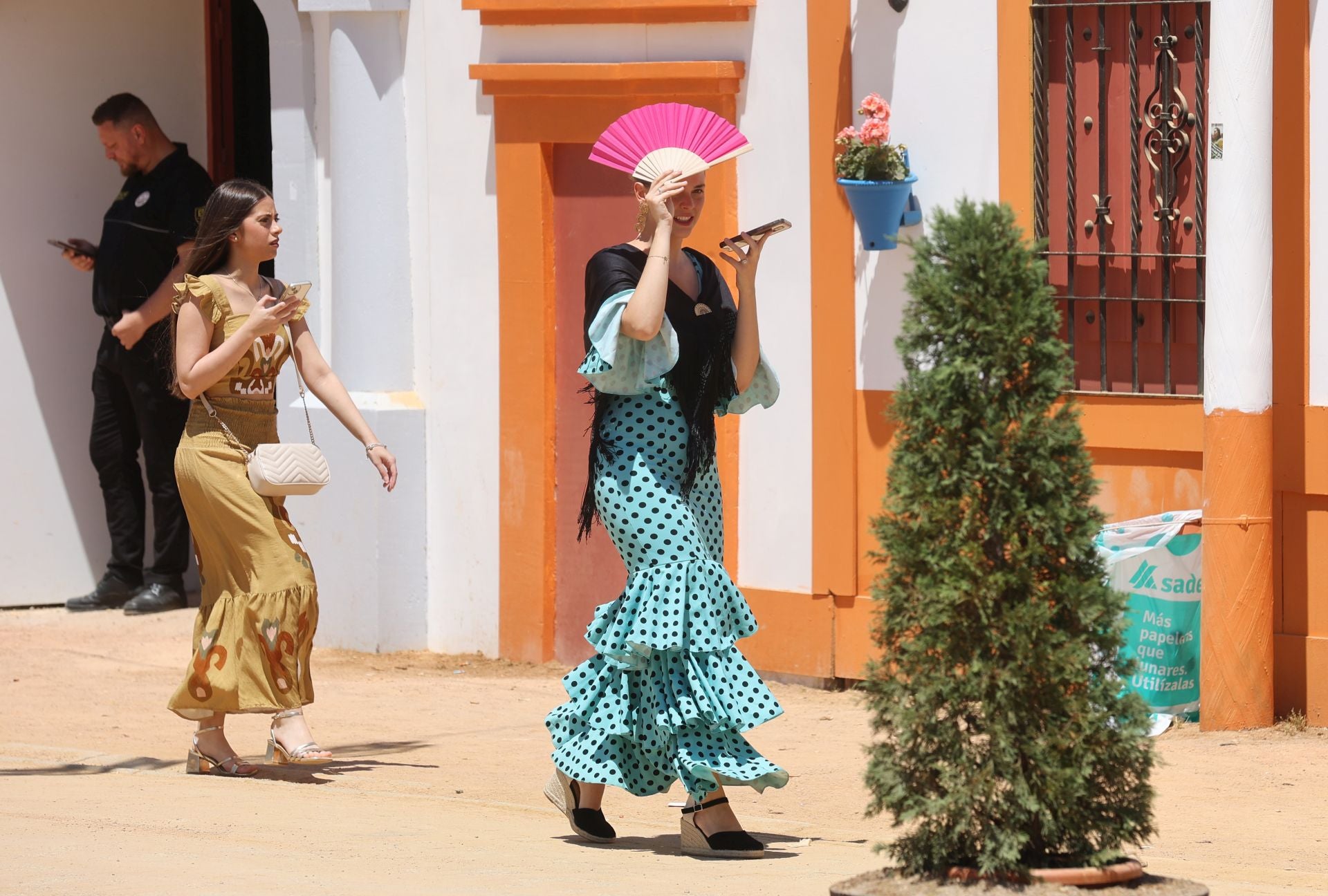El ambiente del Lunes de Feria de Córdoba, en imágenes