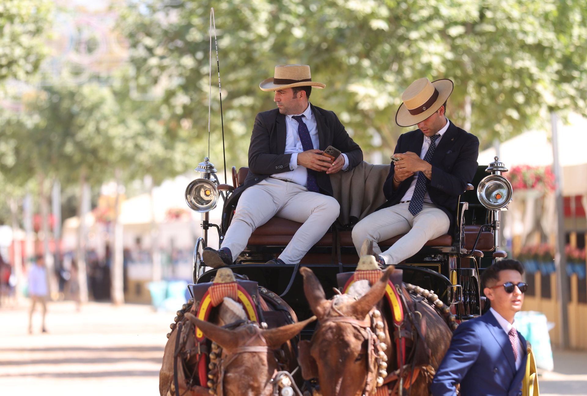 El ambiente del Lunes de Feria de Córdoba, en imágenes