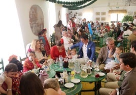 El Círculo de la Amistad obtiene por tercer año consecutivo el premio a mejor caseta de la Feria de Córdoba