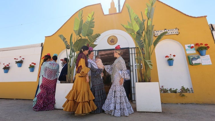 Cómo se hace una caseta ganadora en la Feria de Córdoba: «Es gratificante después de un trabajo duro»