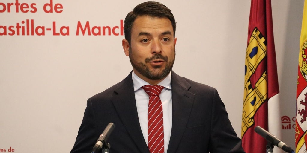 VOX exige a Page y Núñez que expliquen en las Cortes el «pacto del bipartidismo» para elevar los diputados en Castilla-La Mancha