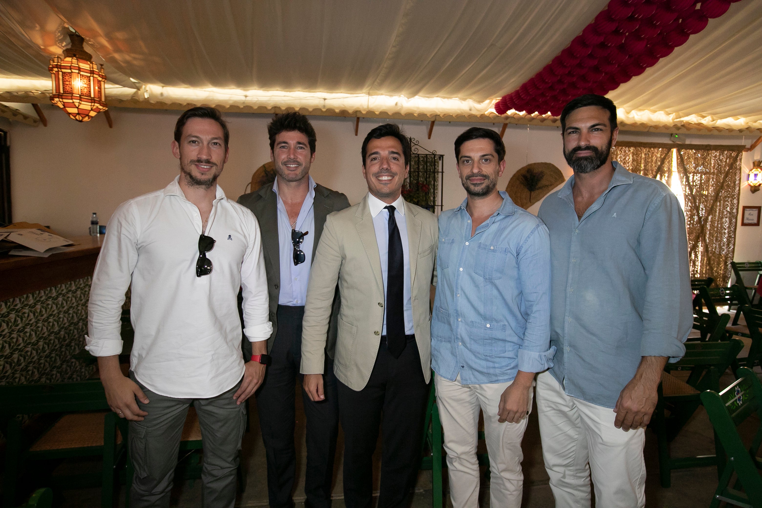 Las mejores imágenes del ambiente en las casetas el martes de Feria en Córdoba