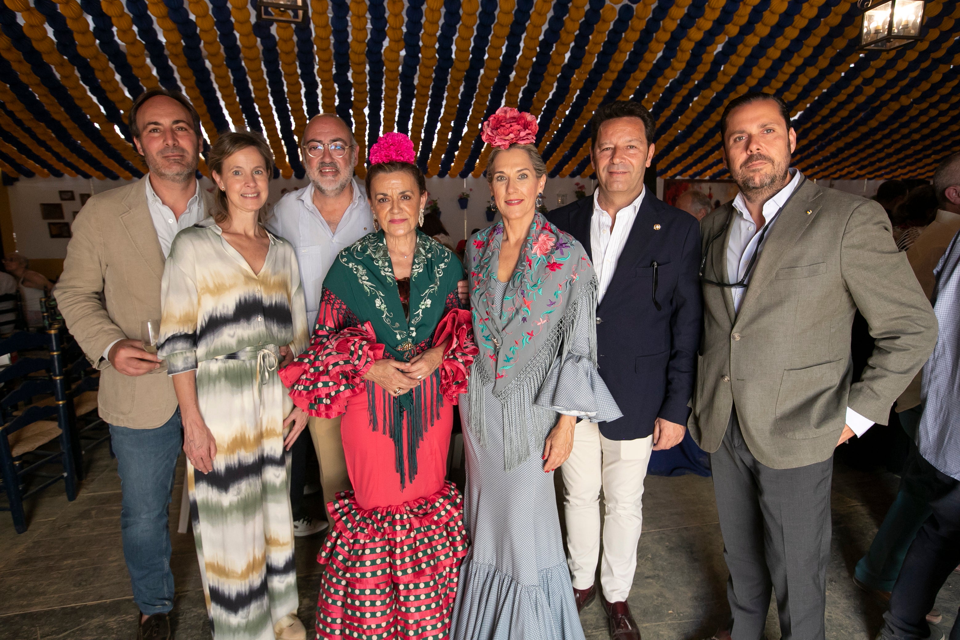 El clima de disfrute en las casetas de la Feria de Córdoba este martes, en imágenes