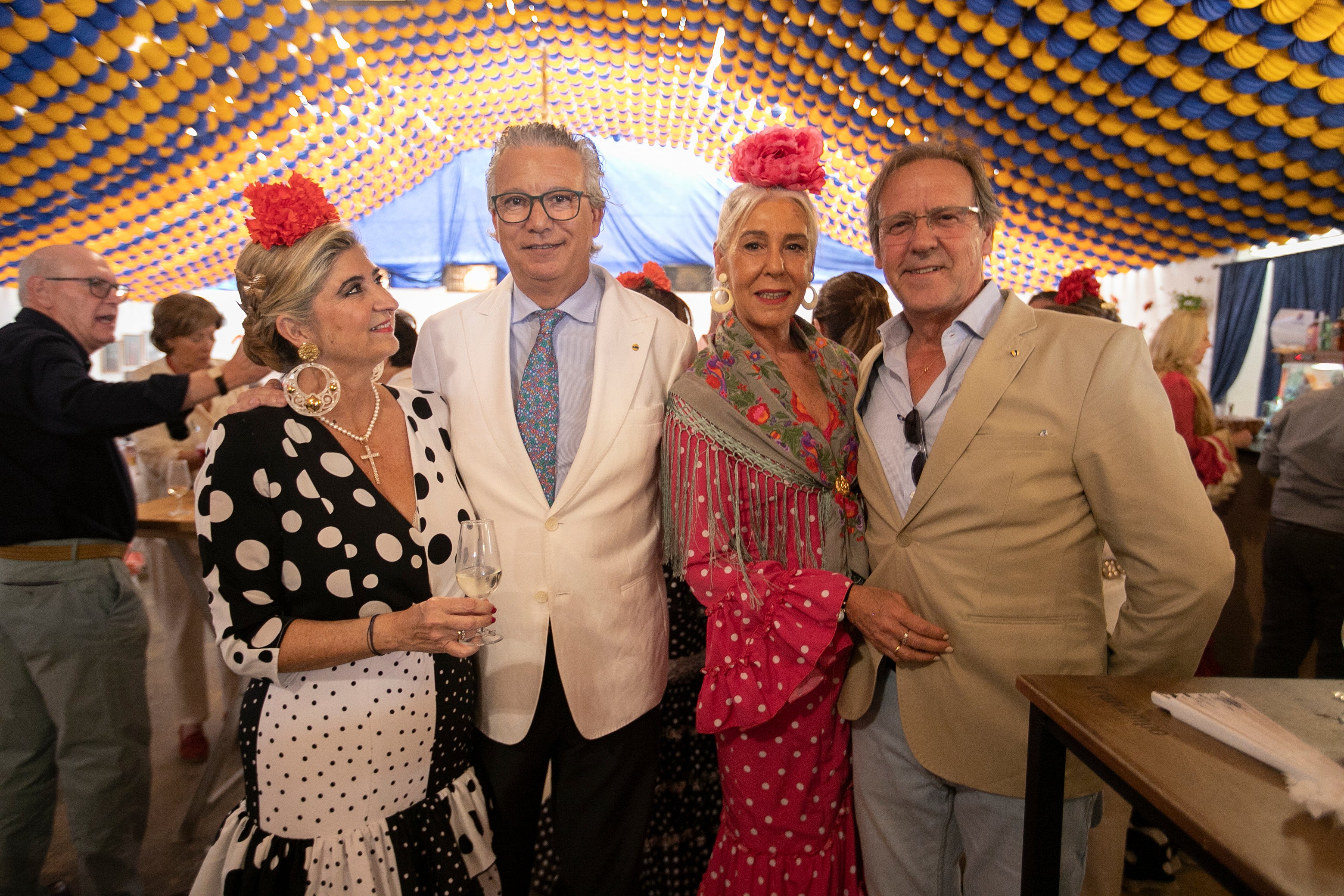 El clima de disfrute en las casetas de la Feria de Córdoba este martes, en imágenes