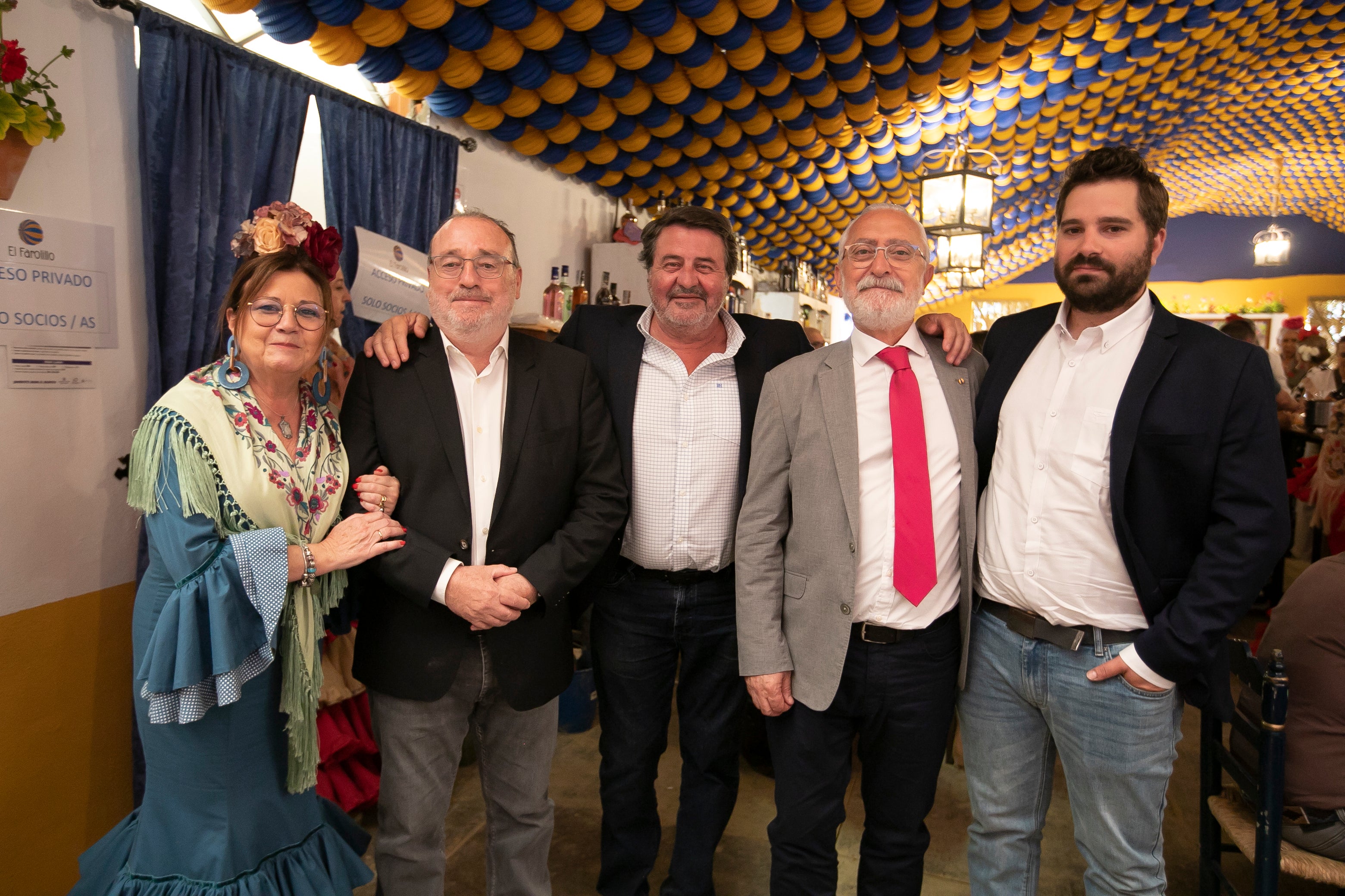 El clima de disfrute en las casetas de la Feria de Córdoba este martes, en imágenes