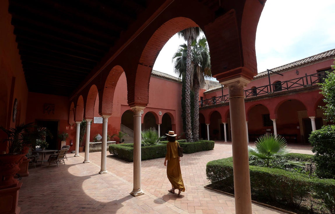 El impresionante Jardín del Palacio de Portocarrero de Palma del Río, en imágenes