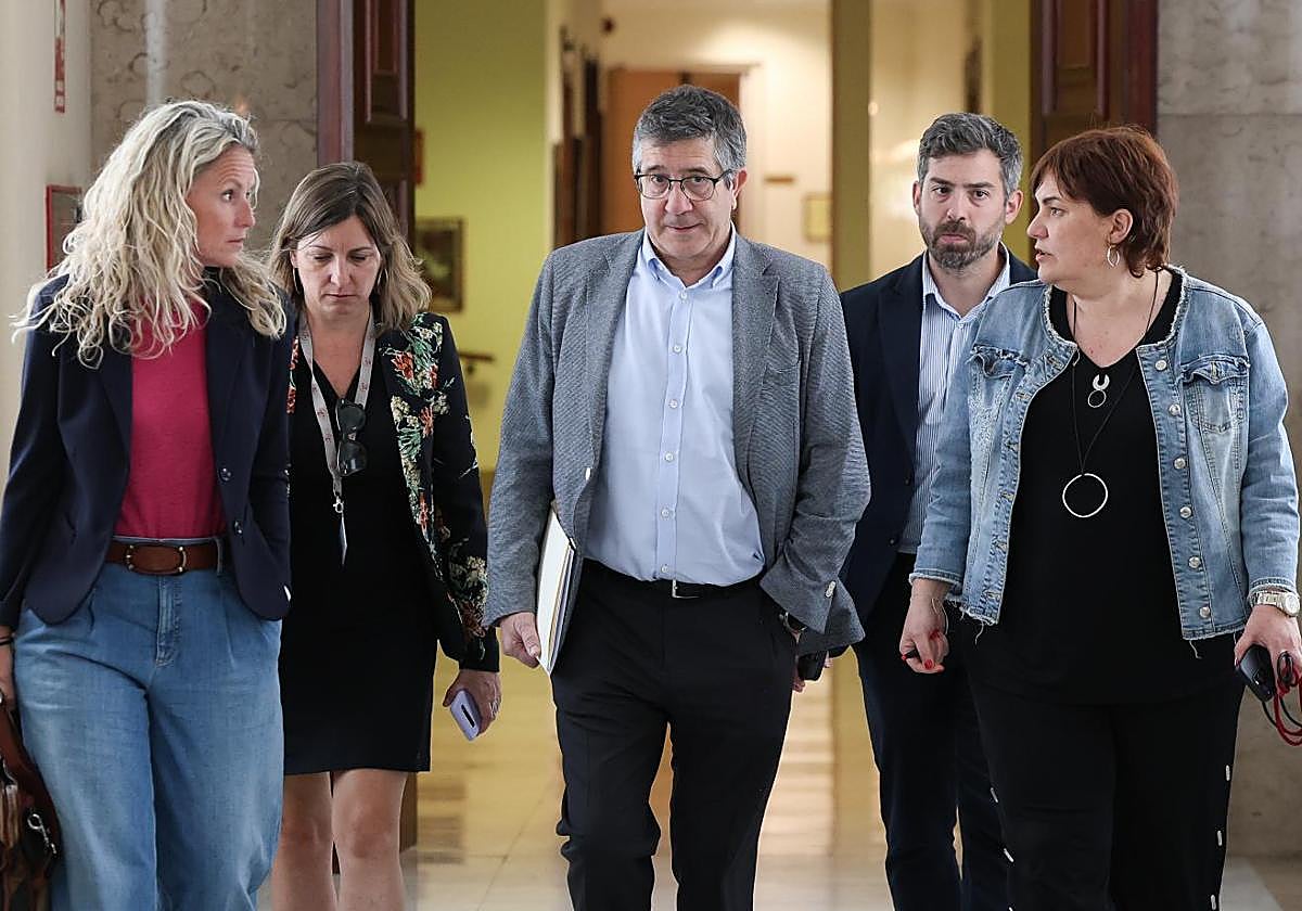 El PSOE tacha de «absolutamente rechazable» que una militante ofrezca tratos de favor con la Fiscalía