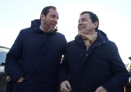 Óscar Puente, a Mañueco: «Tenéis el peor transporte de España. Hacéis gratuita la nada más absoluta»