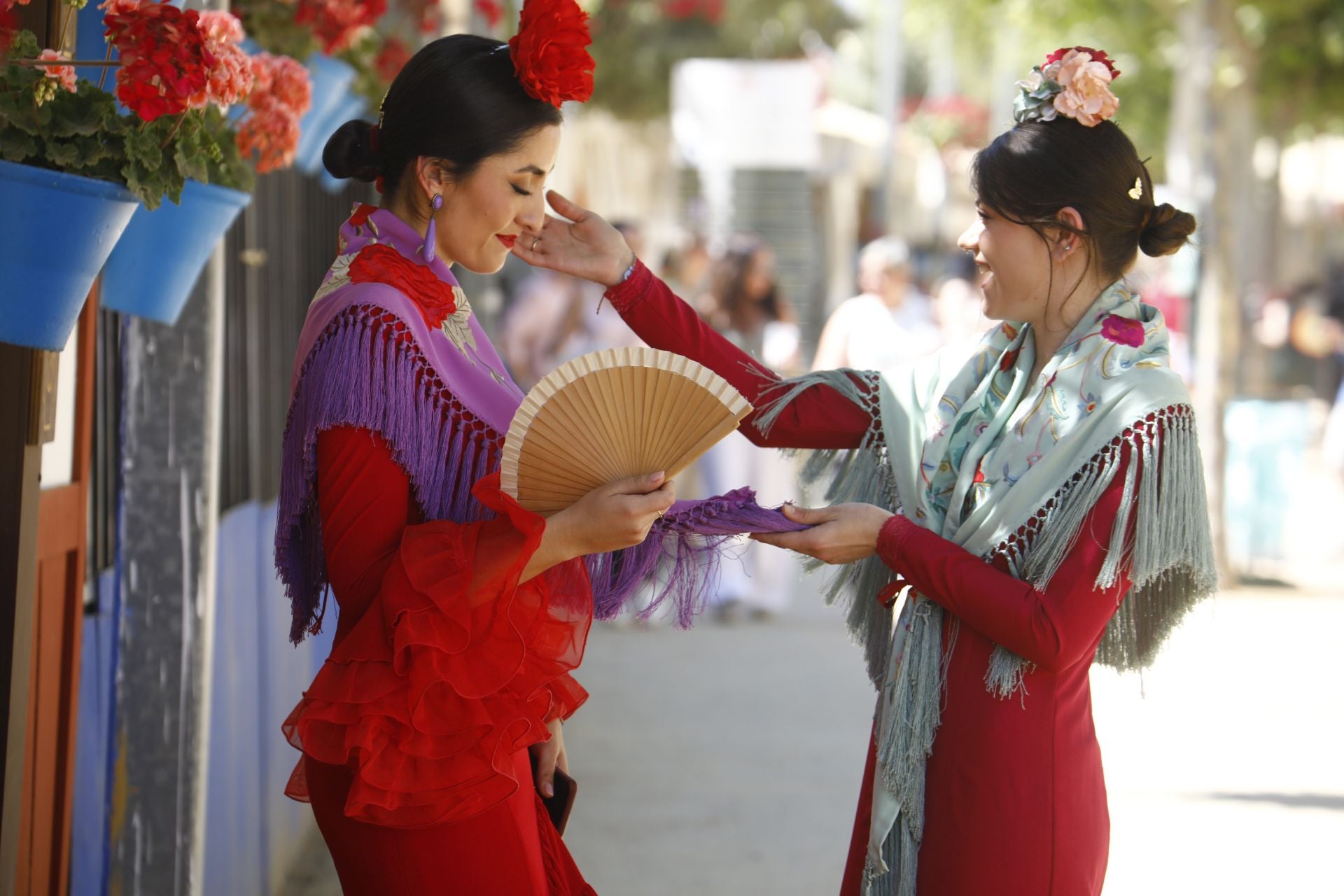 El brillante ambiente del miércoles de Feria en Córdoba, en imágenes