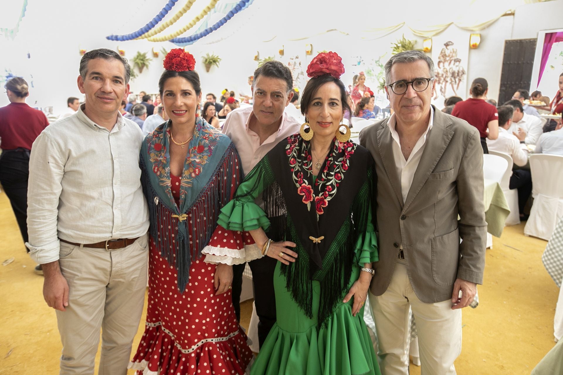 Las mejores imágenes del ambiente en las casetas el miércoles de la Feria de Córdoba