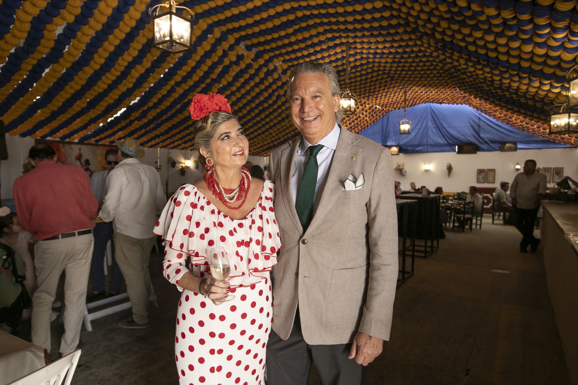 Las mejores imágenes del ambiente en las casetas el miércoles de la Feria de Córdoba